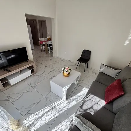 Elegant And Cozy Escape In Nikopoli *