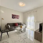 Elegant And Cozy Escape In Nikopoli *