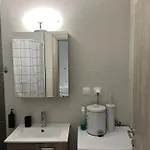 Elegant And Cozy Escape In Nikopoli Apartament