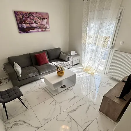Comfort Nikopoli With 2 Bedrooms سالونيك