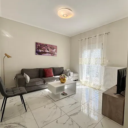 Elegant And Cozy Escape In Nikopoli *