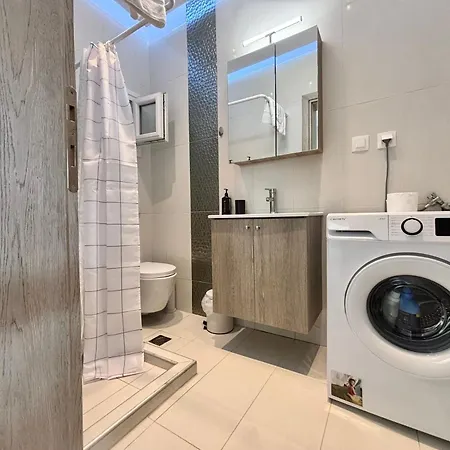 Elegant And Cozy Escape In Nikopoli *