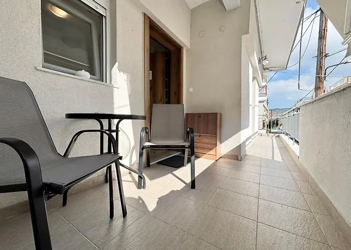 Elegant And Cozy Escape In Nikopoli Apartmán