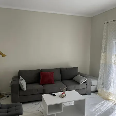 Comfort Nikopoli With 2 Bedrooms Apartment *